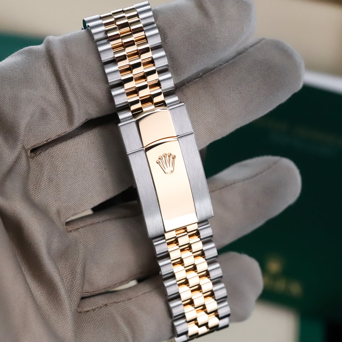 Rolex Datejust 41mmBlack Dial Fluted Jubilee Steel Two Tone Yellow Gold 126333