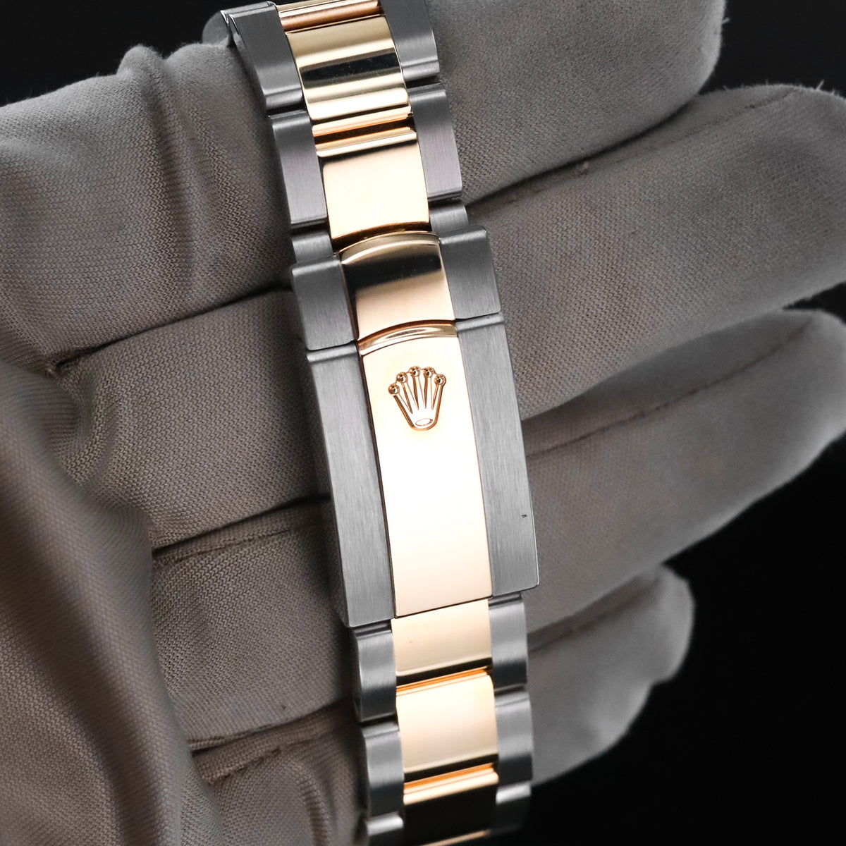 Rolex Datejust 36mm Diamond Green Dial Fluted Two Tone 18k Yellow Gold 126333