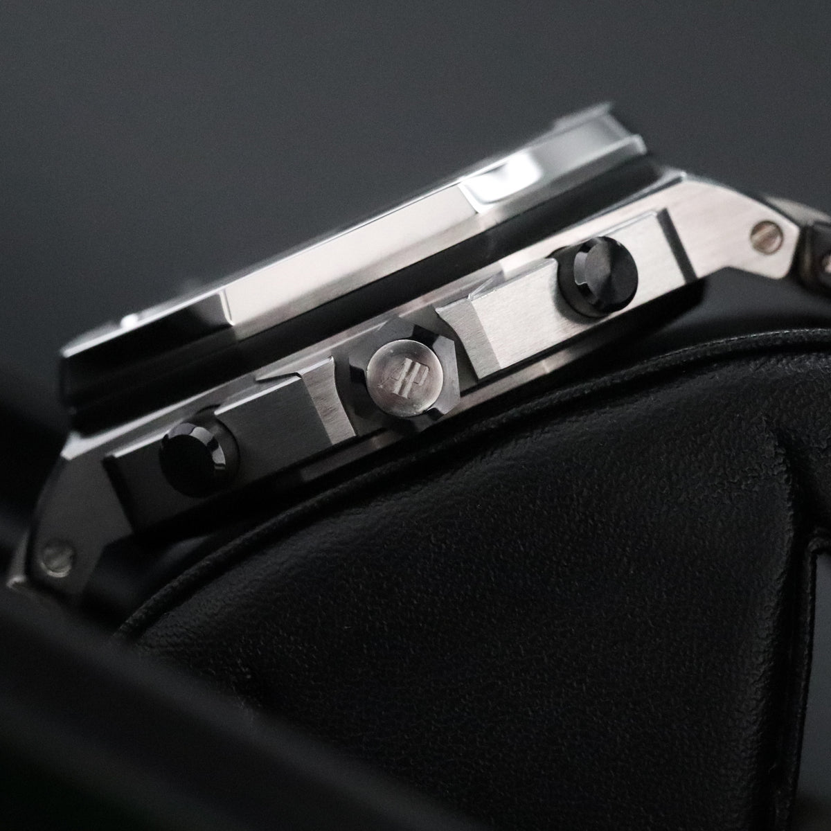 Audemars Piguet Royal Oak Offshore Chronograph 42mm Chrono Havana Brown Dial Steel Leather 26470ST.OO.A820CR.01