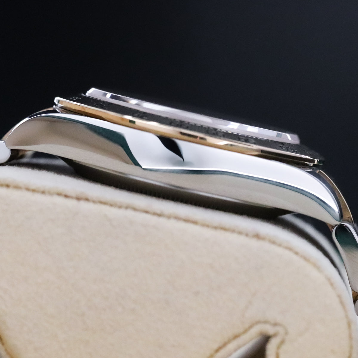 Rolex Daytona Chrono 40mm Champagne Dial Oyster Two Tone 18k Yellow Gold 116503