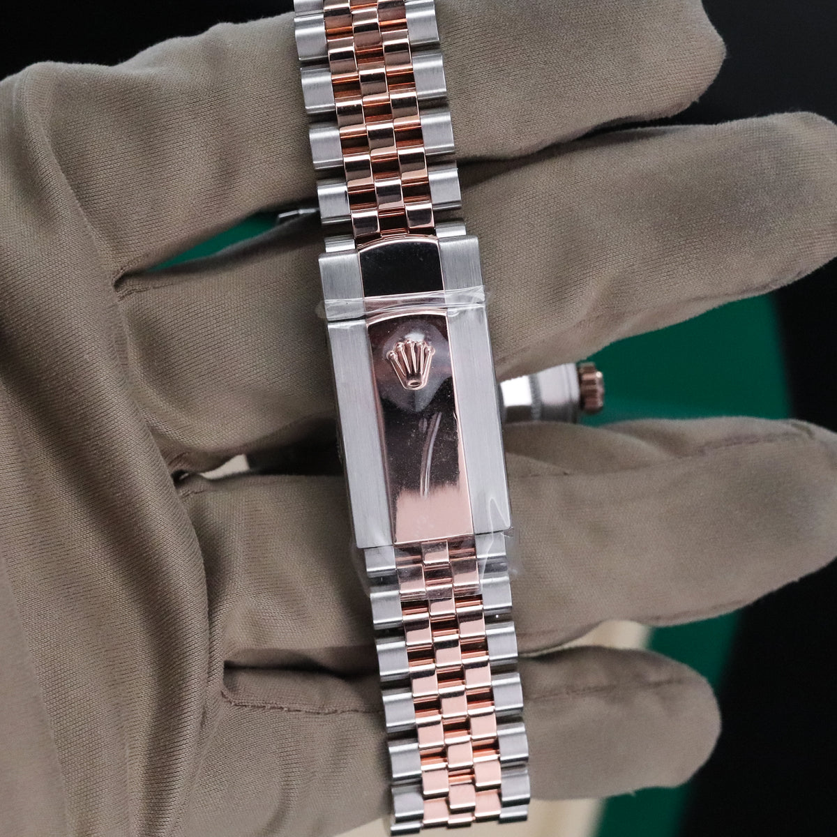 Rolex Datejust 41mm Sunburst Dial Rose Gold Fluted Bezel Jubilee Bracelet 126331