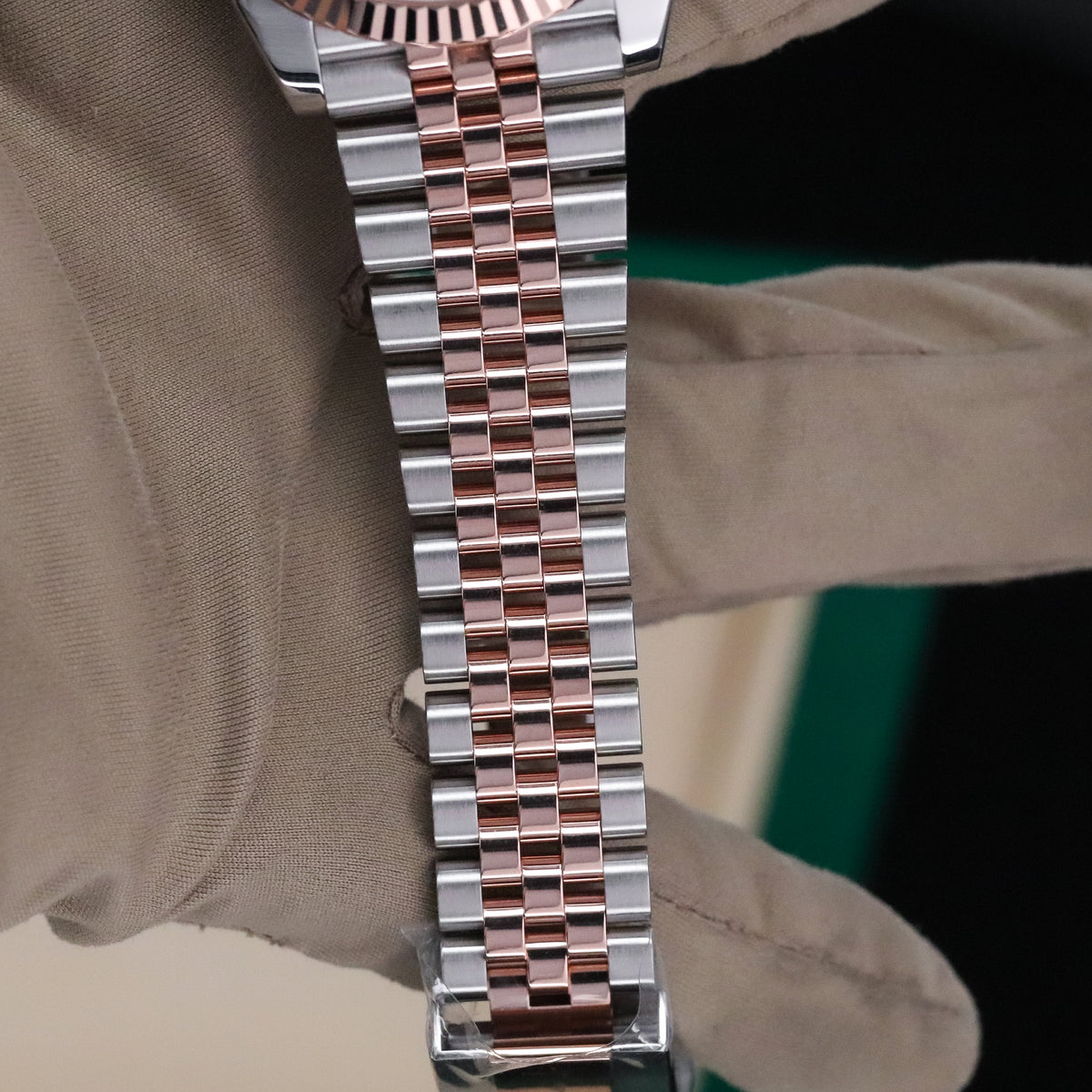 Rolex Datejust 41mm Sunburst Dial Rose Gold Fluted Bezel Jubilee Bracelet 126331