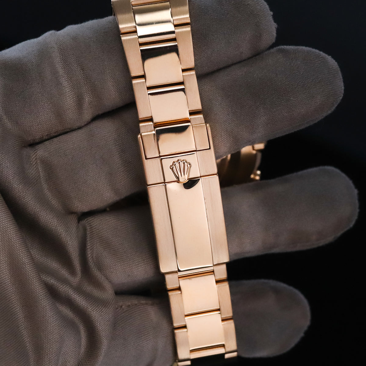 Rolex Yacht-Master II 44mm White Dial Blue Ceramic Bezel Yellow Gold Oyster 116688 Complete Set