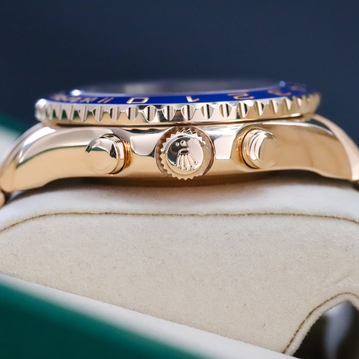 Rolex Yacht-Master II 44mm White Dial Blue Ceramic Bezel Yellow Gold Oyster 116688 Complete Set