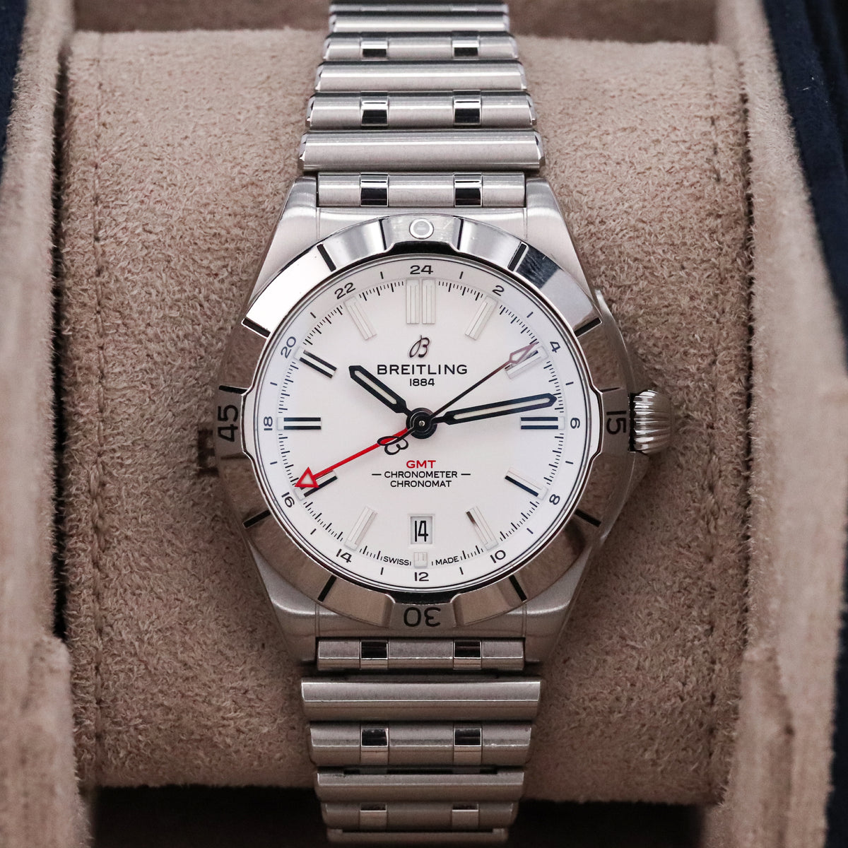 Breitling Chronomat GMT 40mm White Dial Sapphire Crystal Stainless Steel A32398101A1A1