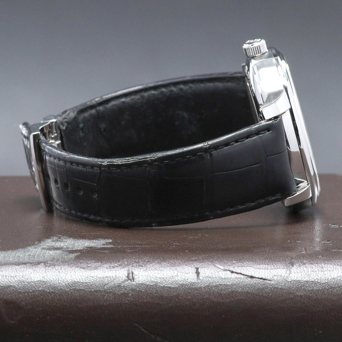 Glashutte Senator 2013 Complete 44mm Stainless Steel White Dial Stainless Steel Bezel Black Leather Strap 100-14-05-02-05