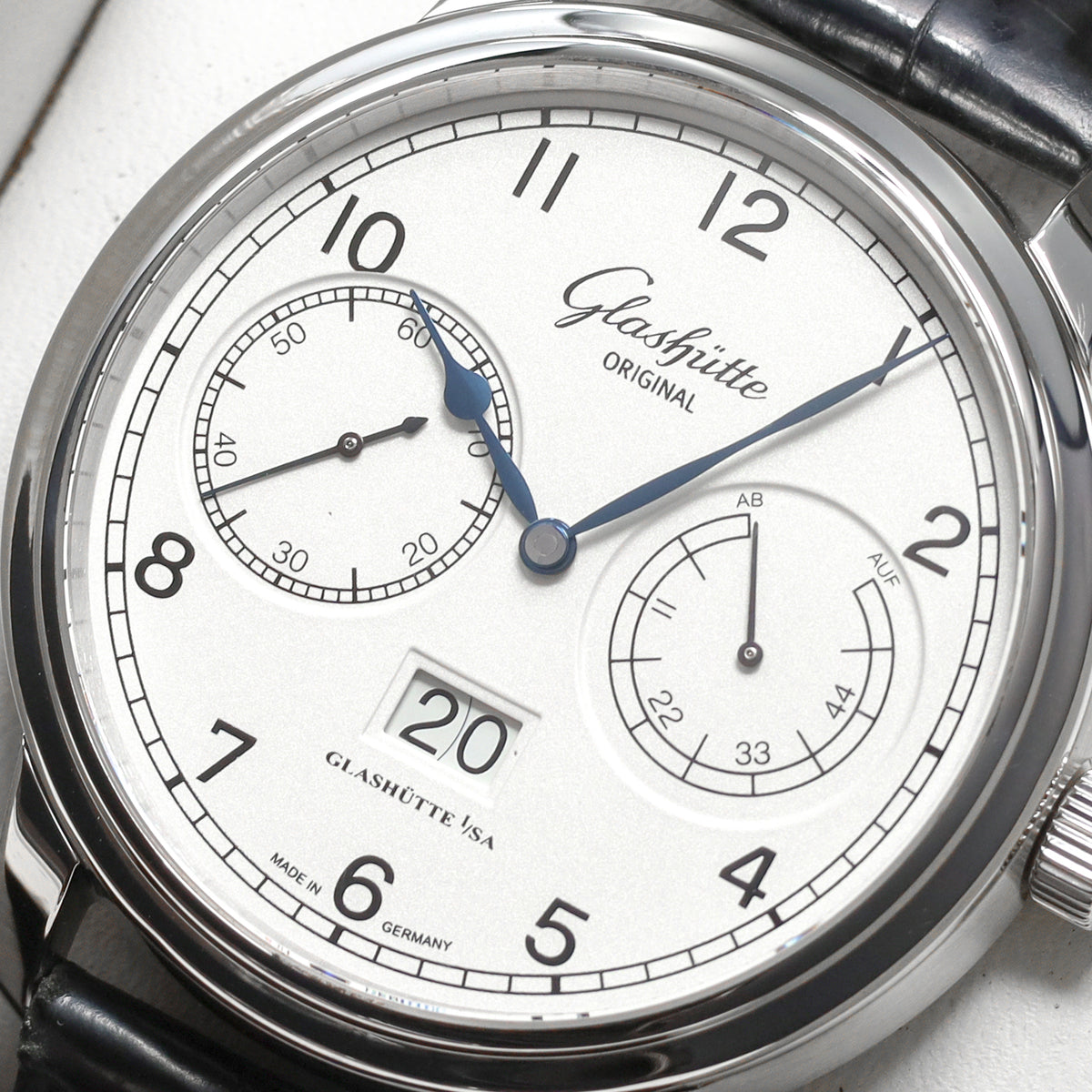 Glashutte Senator 2013 Complete 44mm Stainless Steel White Dial Stainless Steel Bezel Black Leather Strap 100-14-05-02-05