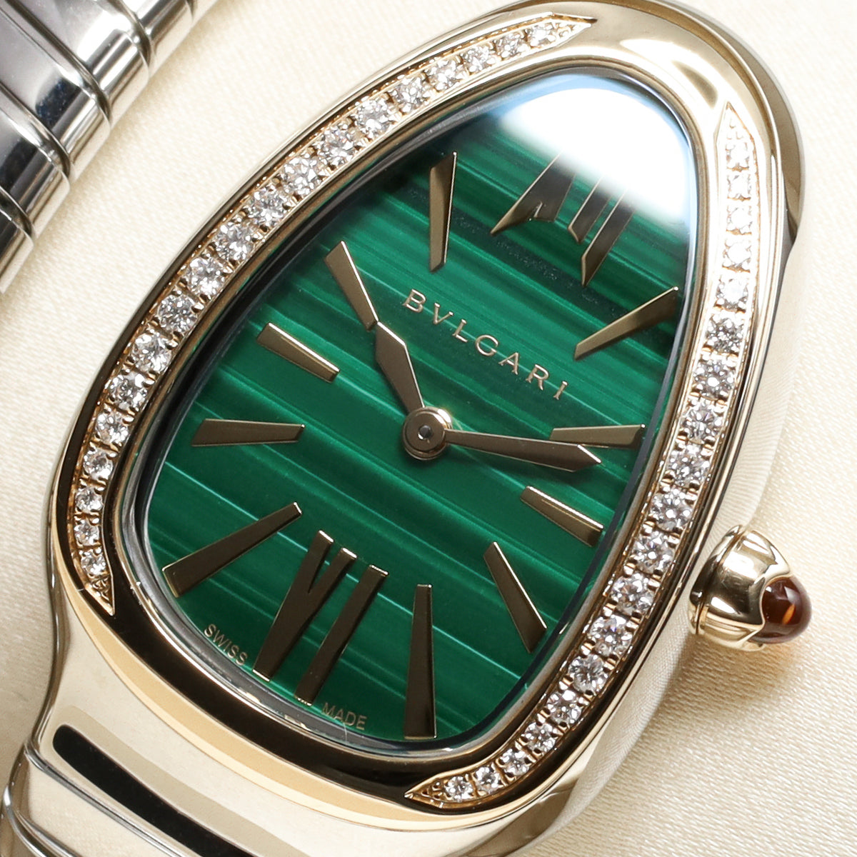 Bulgari Serpenti Complete 35mm Two-Tone Gold and Stainless Steel Green with Diamond Accents Dial Diamond-Set Bezel Two-Tone Gold and Stainless Steel 104366