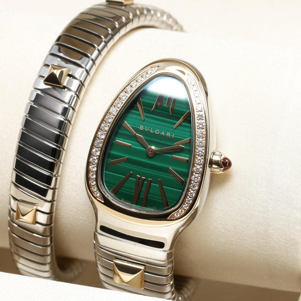 Bulgari Serpenti Complete 35mm Two-Tone Gold and Stainless Steel Green with Diamond Accents Dial Diamond-Set Bezel Two-Tone Gold and Stainless Steel 104366
