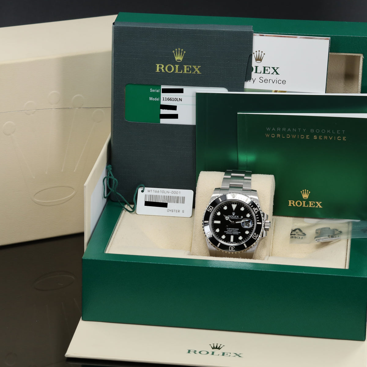 Rolex Submariner Date 2016 Complete 40mm Steel Case Black Dial Black Ceramic Bezel Oyster 116610LN