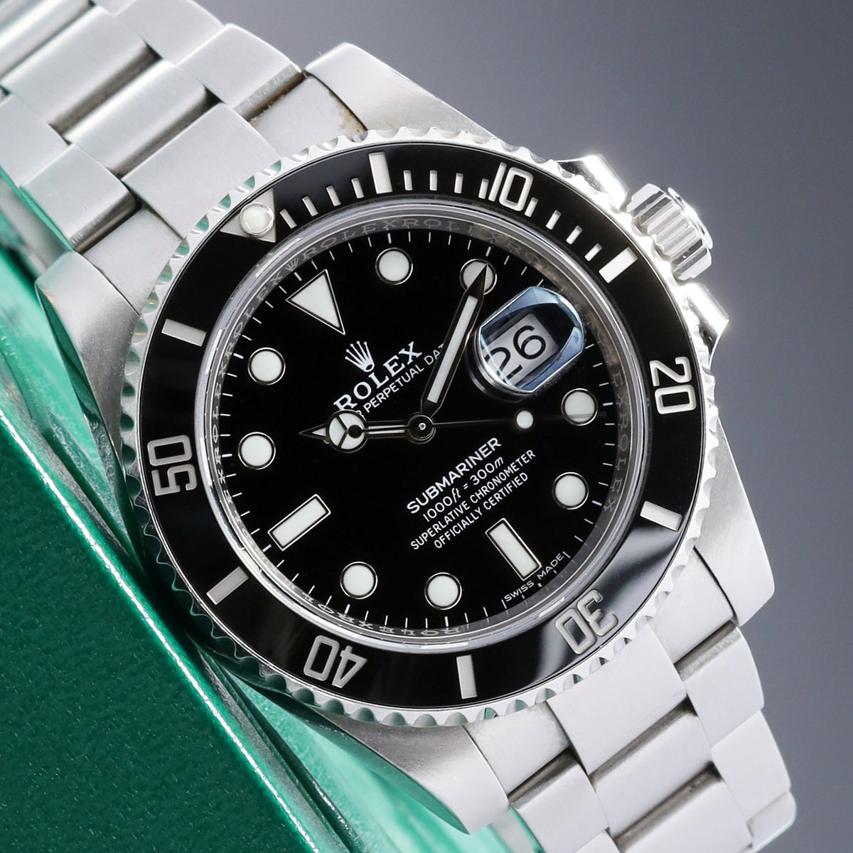 Rolex Submariner Date Complete 40mm Oystersteel Black Dial Black Cerachrom Ceramic Bezel Oyster Bracelet 116610LN