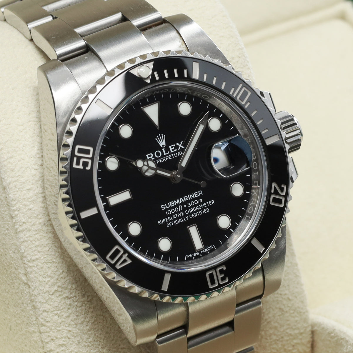 Rolex Submariner Date Complete 40mm Oystersteel Black Dial Black Cerachrom Ceramic Bezel Oyster Bracelet 116610LN