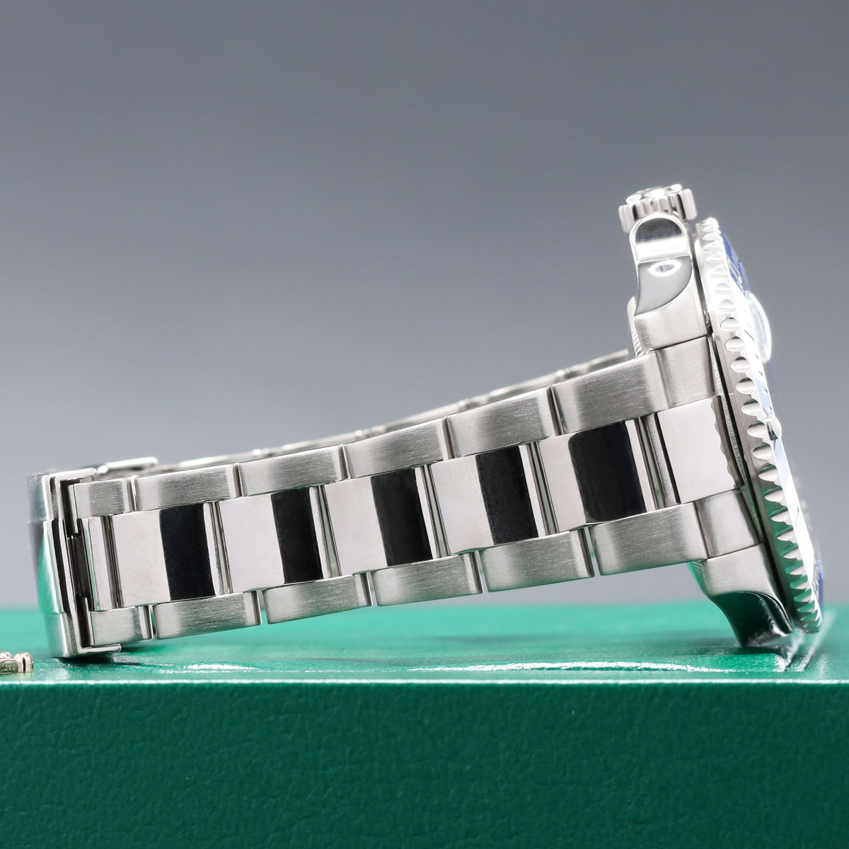 Rolex Submariner Date "Smurf" Complete 40mm 18k White Gold Blue Dial Blue Cerachrom Ceramic Bezel 18k White Gold Oyster Bracelet 116619LB