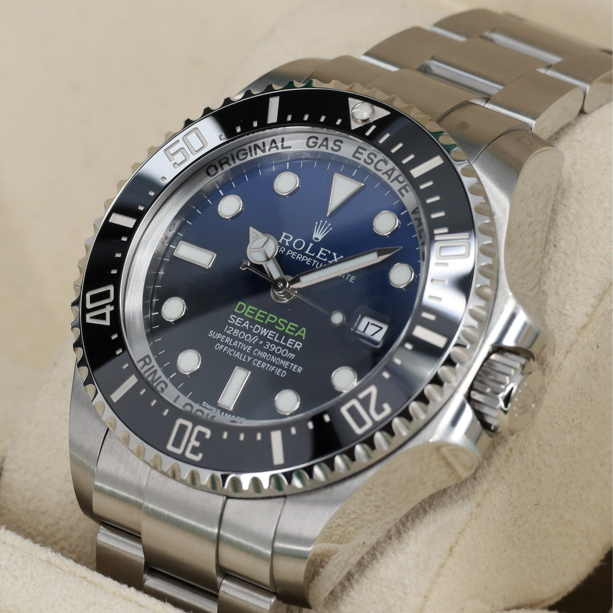 Rolex Sea-Dweller Deepsea James Cameron Complete 44mm Stainless Steel Blue Gradient Dial 116660
