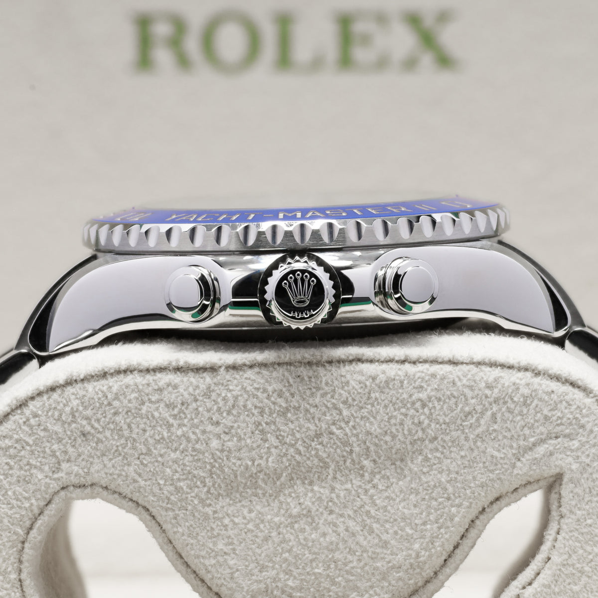 Rolex Yacht Master II 2018 Complete Oystersteel White Dial Blue Cerachrom Ring Command Bezel Oyster Bracelet with Oysterlock Clasp and Easylink Extension 116680