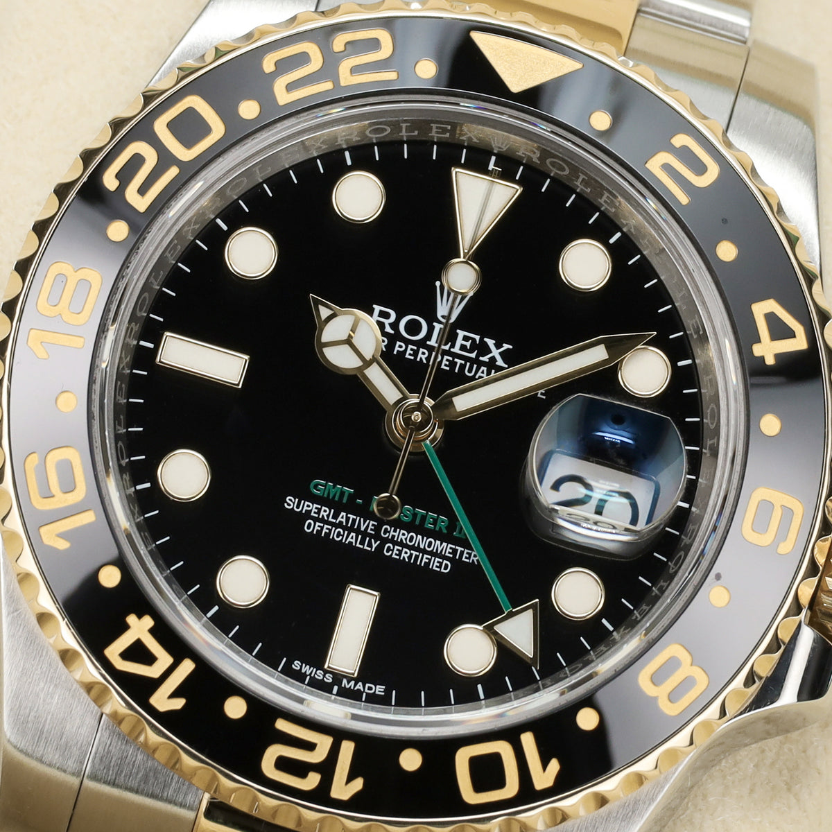 Rolex GMT Master II Complete 40mm Oystersteel and Yellow Gold Black Dial Black Cerachrom Ceramic Bezel Two-Tone Oyster Bracelet 116713LN