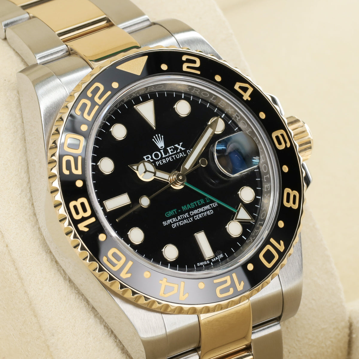 Rolex GMT Master II Complete 40mm Oystersteel and Yellow Gold Black Dial Black Cerachrom Ceramic Bezel Two-Tone Oyster Bracelet 116713LN