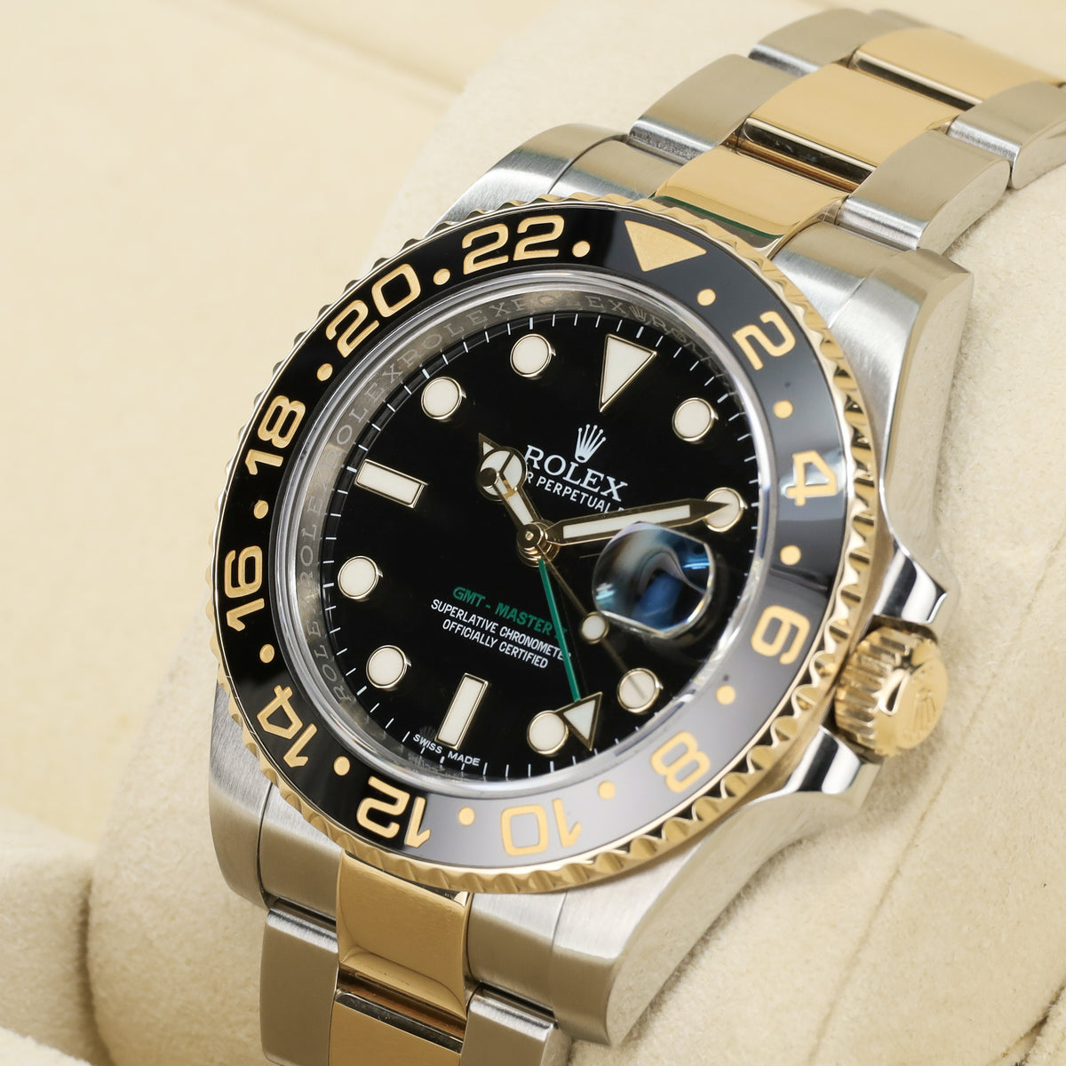 Rolex GMT Master II Complete 40mm Oystersteel and Yellow Gold Black Dial Black Cerachrom Ceramic Bezel Two-Tone Oyster Bracelet 116713LN