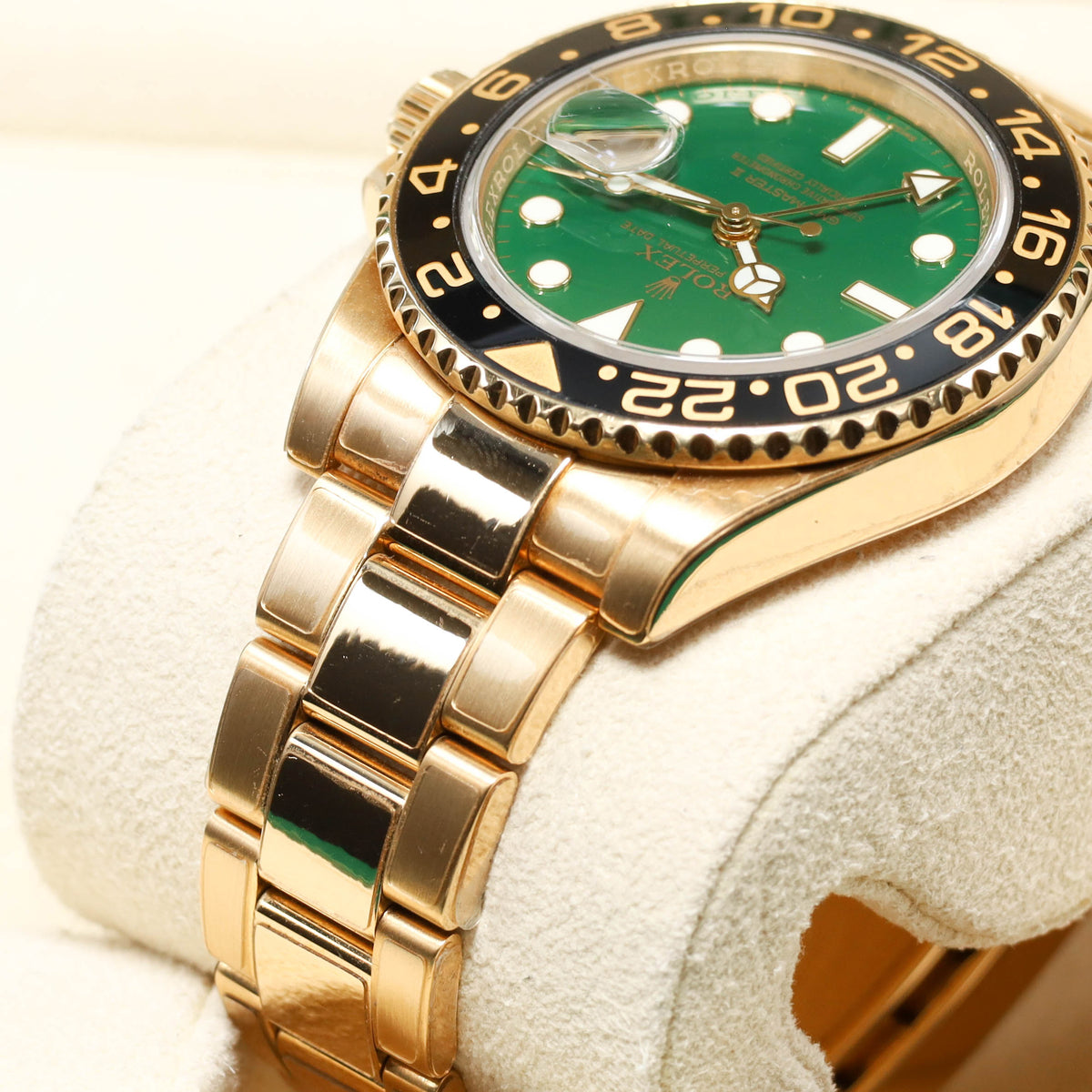 Rolex GMT Master II 2008 Complete 40mm 18k Yellow Gold Green Dial Black Cerachrom Ceramic Bezel 18k Yellow Gold Oyster Bracelet 116718LN