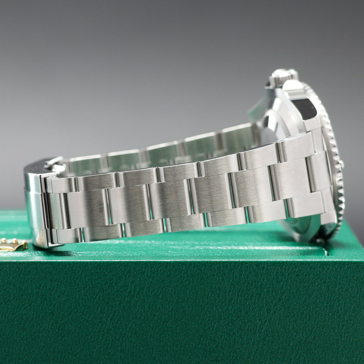 Rolex Submariner No Date New Complete 41mm Oystersteel Black Dial Black Cerachrom Bezel Oyster Bracelet 124060