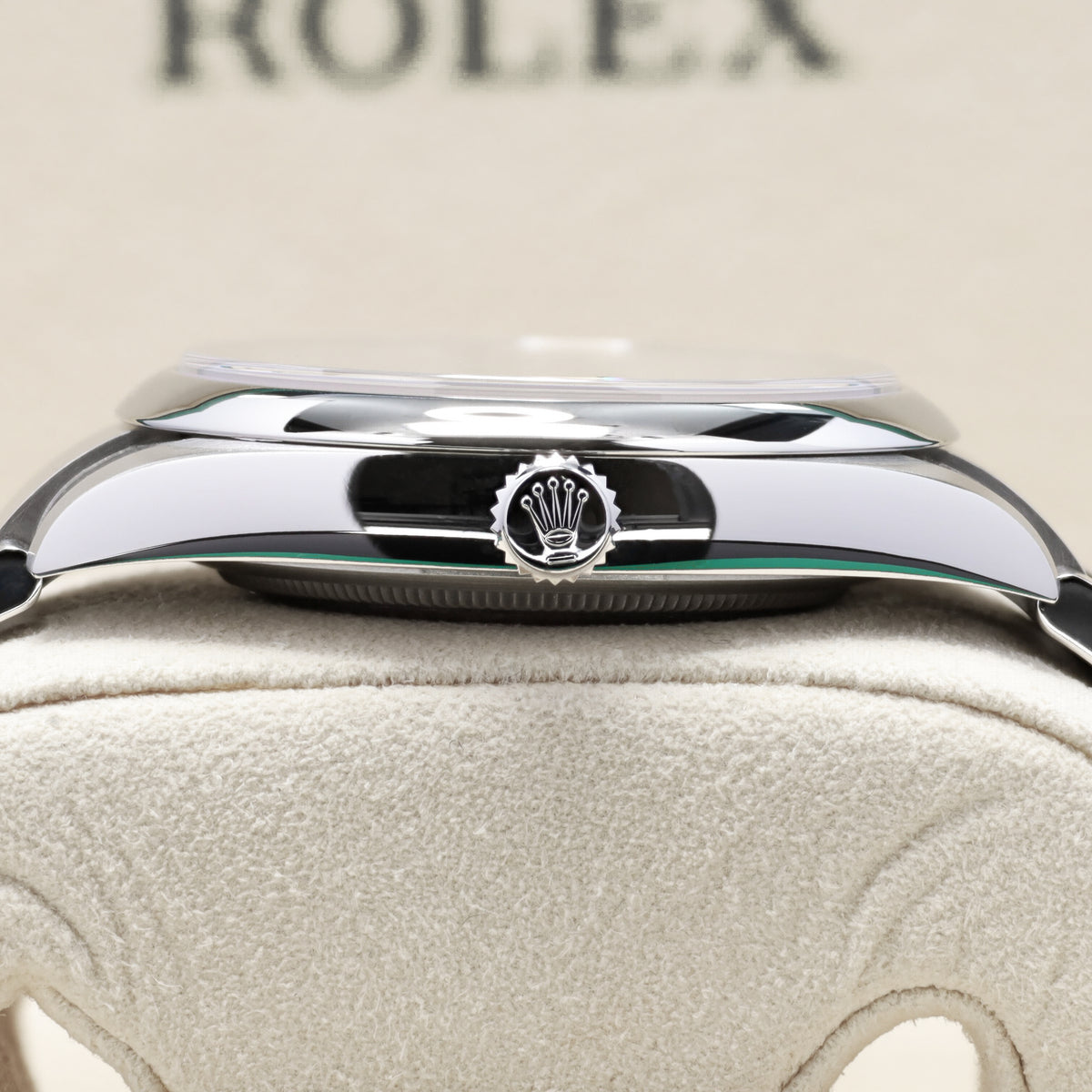 Rolex Oyster Perpetual Complete 41mm Oystersteel Turquoise Blue Dial Oystersteel Bezel Oyster Bracelet with Oysterclasp and Easylink Extension 124300