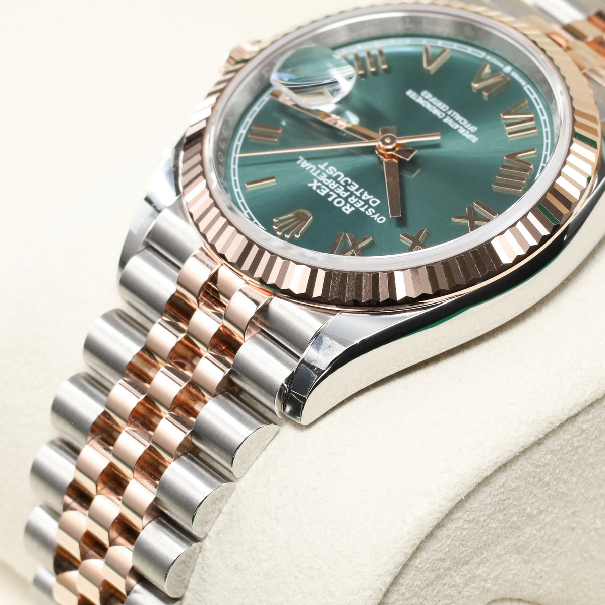 Rolex Datejust 2026 Complete 36mm Oystersteel and 18k Everose Gold Green with Roman Numerals Dial 18k Everose Gold Fluted Bezel  Oystersteel and Everose Gold Jubilee Bracelet 126231