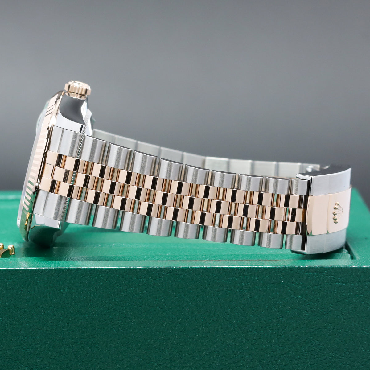 Rolex Datejust 2025 Complete 36mm Oystersteel and Everose Gold Slate Grey Wimbledon Dial Everose Gold Smooth Bezel Two-Tone Jubilee Bracelet 126231