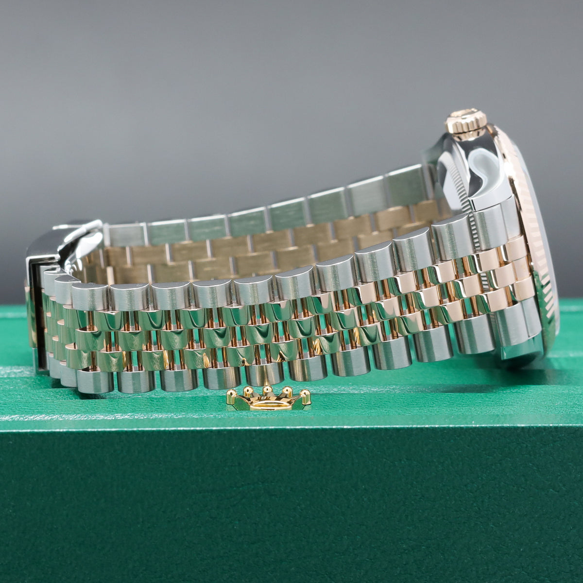 Rolex Datejust 2025 Complete 36mm Oystersteel and Everose Gold Slate Grey Wimbledon Dial Everose Gold Smooth Bezel Two-Tone Jubilee Bracelet 126231