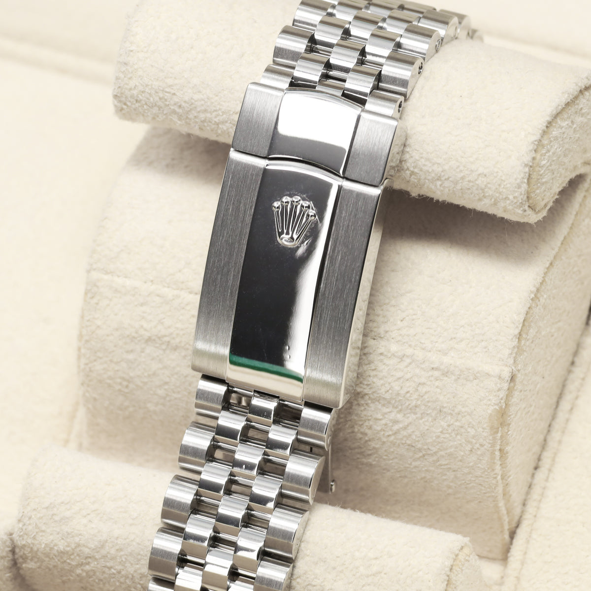 Rolex Datejust 2019 Complete 36mm Oystersteel Pink Diamond Jubilee-Motif Dial 18k White Gold Fluted Bezel Oystersteel Jubilee Bracelet with Oysterclasp and Easylink Extension 126234