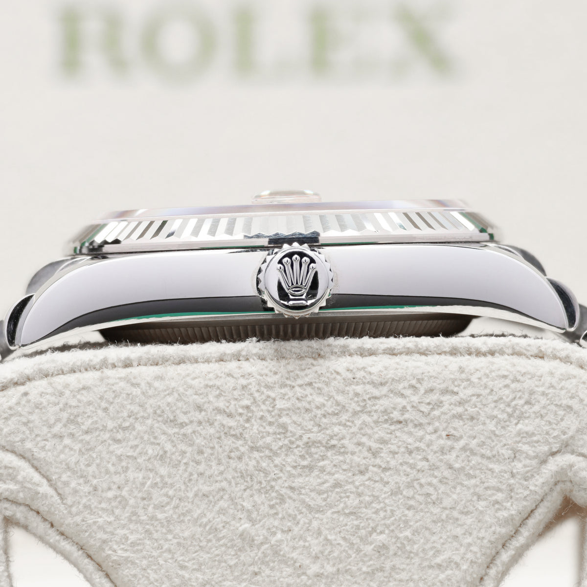 Rolex Datejust 2019 Complete 36mm Oystersteel Pink Diamond Jubilee-Motif Dial 18k White Gold Fluted Bezel Oystersteel Jubilee Bracelet with Oysterclasp and Easylink Extension 126234