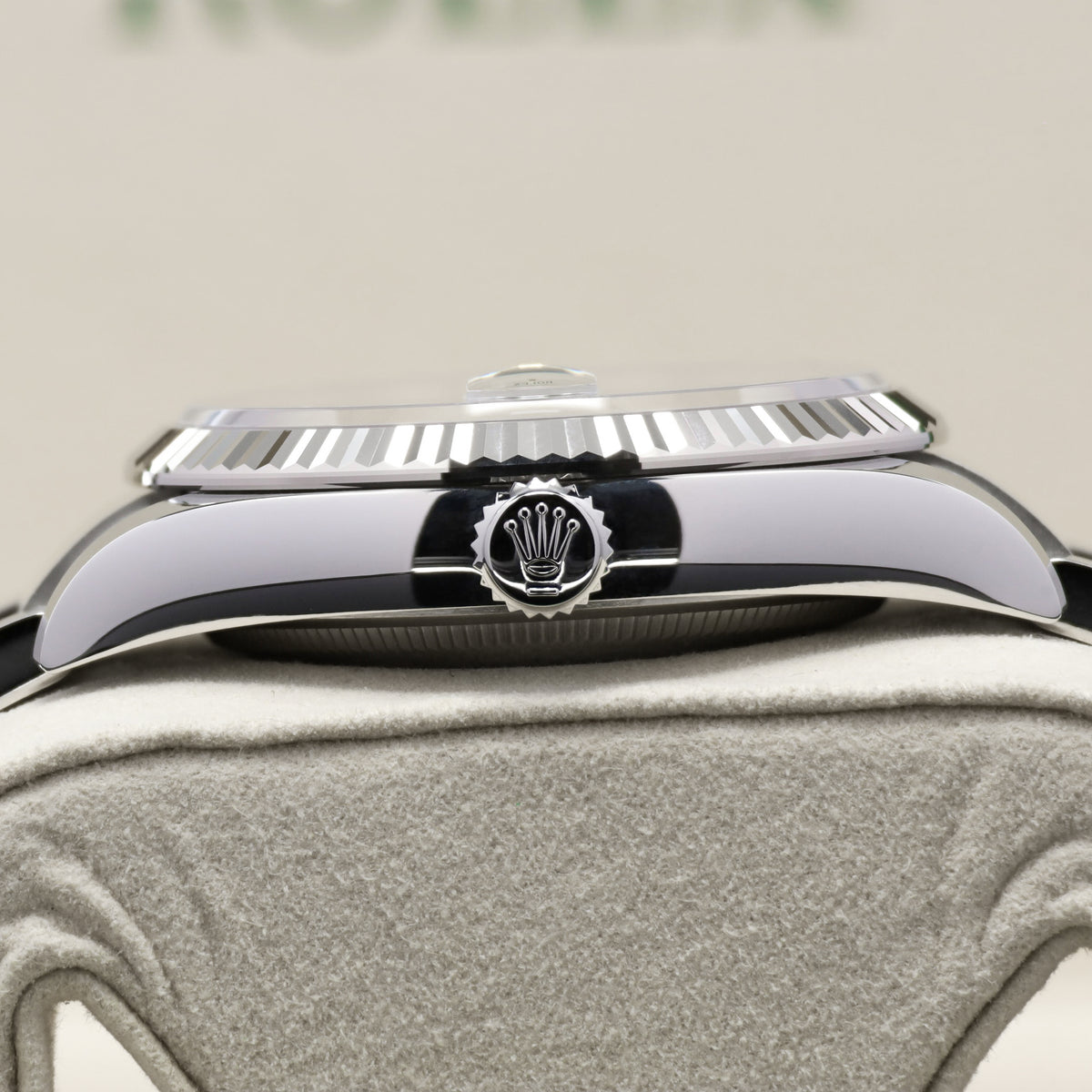 Rolex Datejust 2026 Complete 36mm Oystersteel and 18k White Gold Green Dial 18k White Gold Fluted Bezel Oystersteel Oyster Bracelet with Oysterclasp and Easylink Extension 126234
