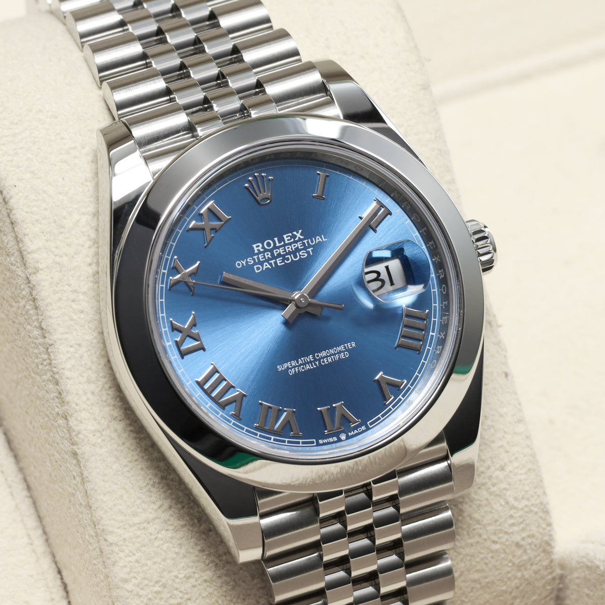 Rolex Datejust 2025 Complete 41mm Oystersteel Blue Dial Smooth Bezel Jubilee Bracelet 126300