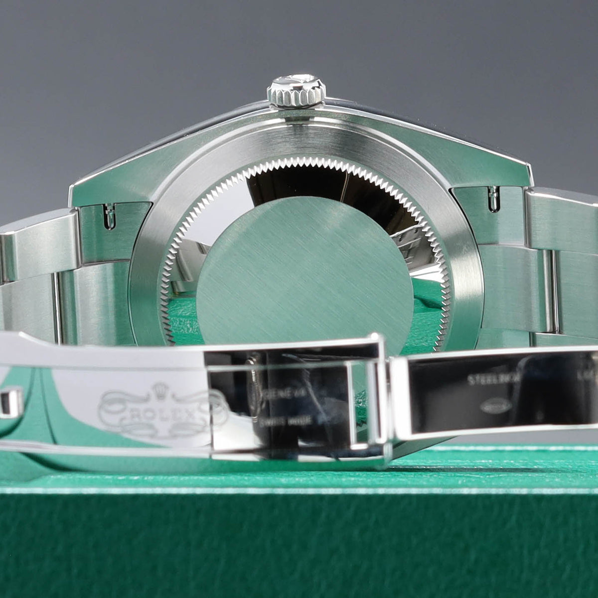 Rolex Datejust 41 2025 Complete 41mm Oystersteel Green Dial Smooth Bezel Oyster Bracelet 126300