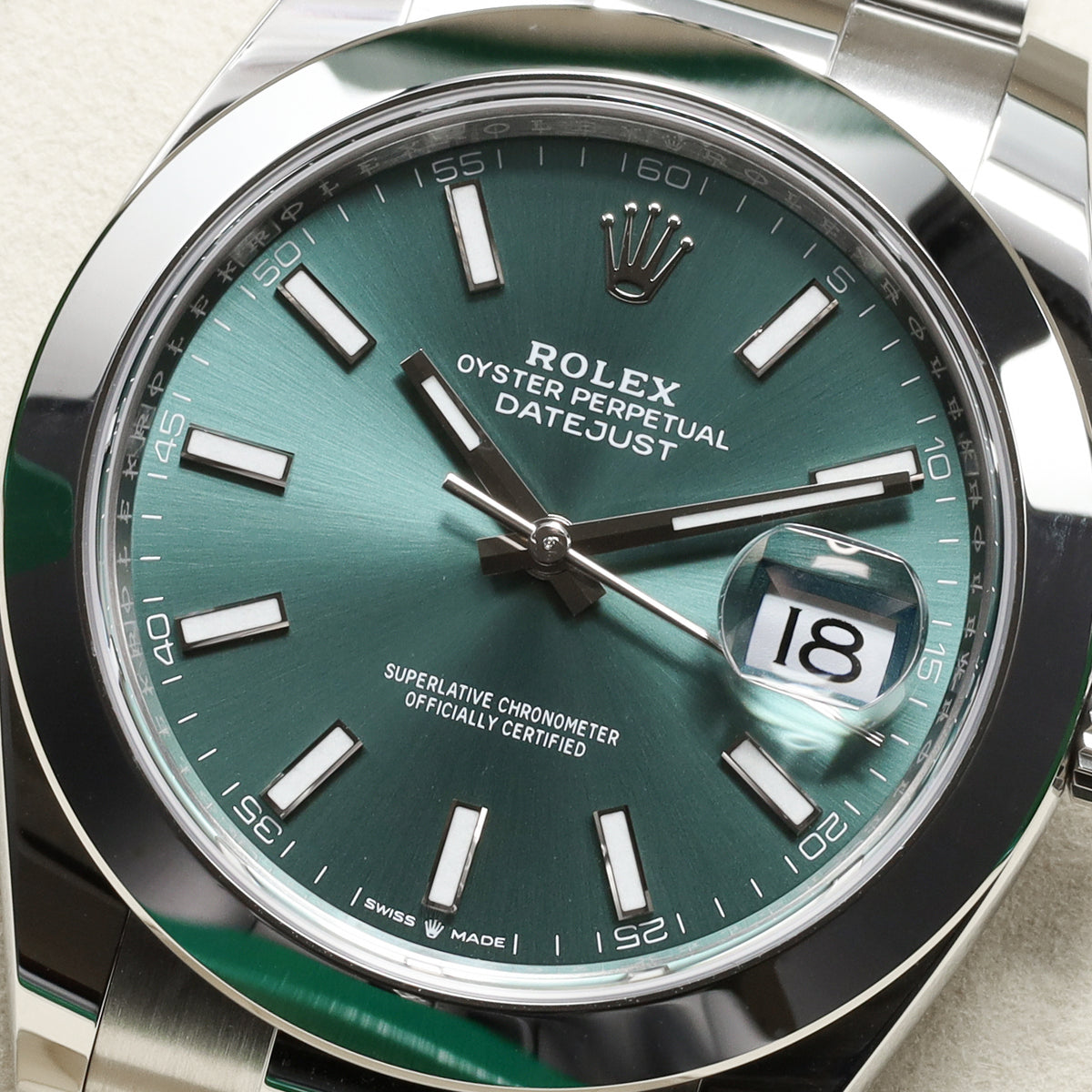 Rolex Datejust 41 2025 Complete 41mm Oystersteel Green Dial Smooth Bezel Oyster Bracelet 126300