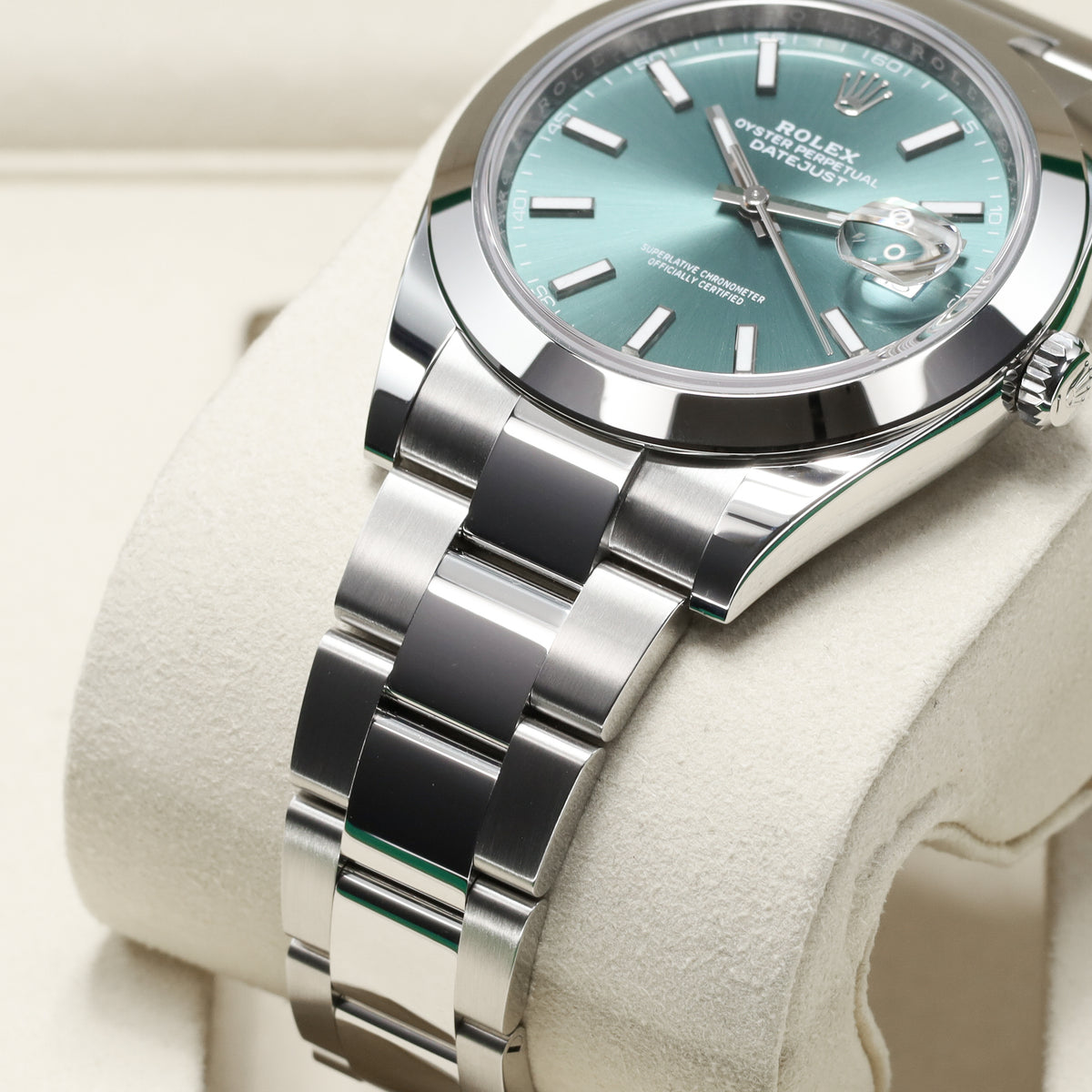 Rolex Datejust 41 2025 Complete 41mm Oystersteel Green Dial Smooth Bezel Oyster Bracelet 126300