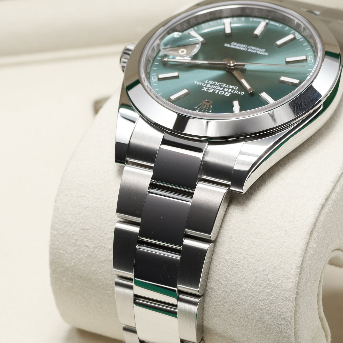 Rolex Datejust 41 2025 Complete 41mm Oystersteel Green Dial Smooth Bezel Oyster Bracelet 126300