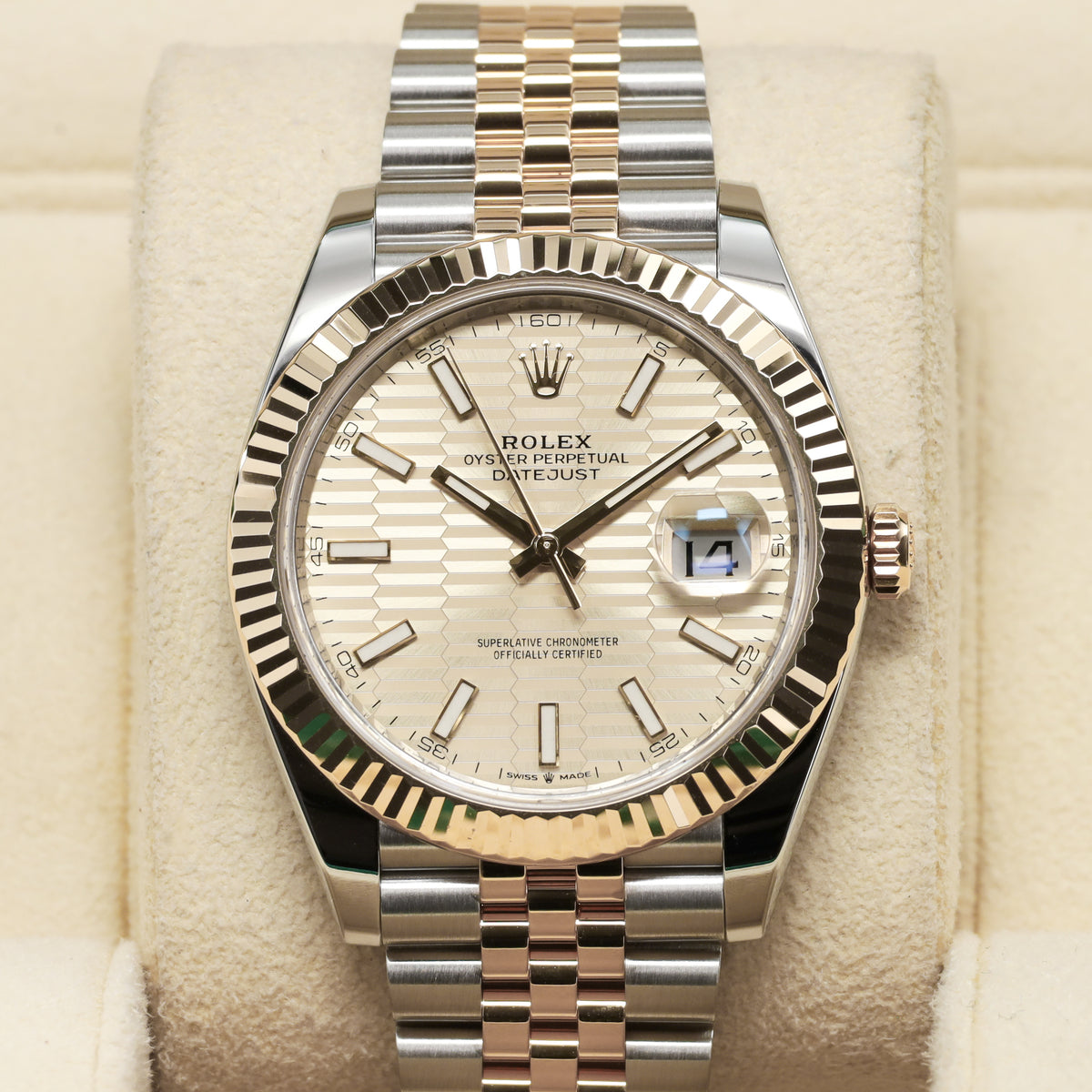 Rolex Datejust 2024 Complete 41mm Oystersteel Stainless Steel & 18K Gold Champagne Fluted Motif Dial 18K Gold Fluted Bezel Two-Tone Oystersteel & 18K Gold Jubilee Bracelet 126331