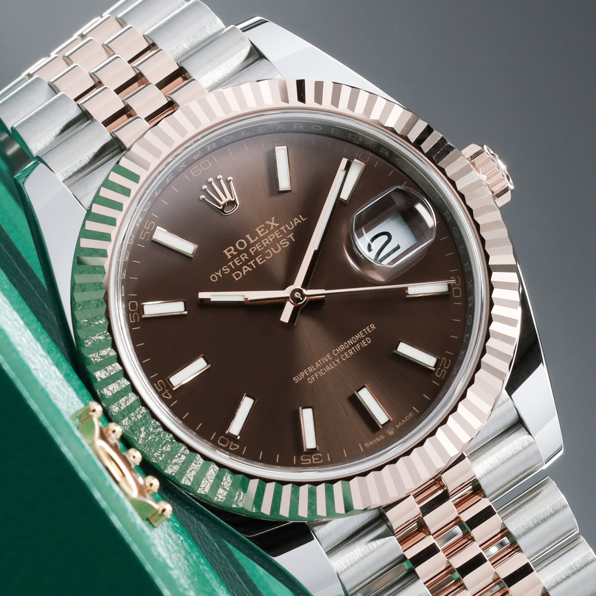 Rolex Datejust 2026 Complete 41mm Oystersteel and 18k Everose Gold Chocolate Brown Dial 18k Everose Gold Fluted Bezel Two-Tone Oystersteel and Everose Gold Bracelet with Oysterclasp  126331
