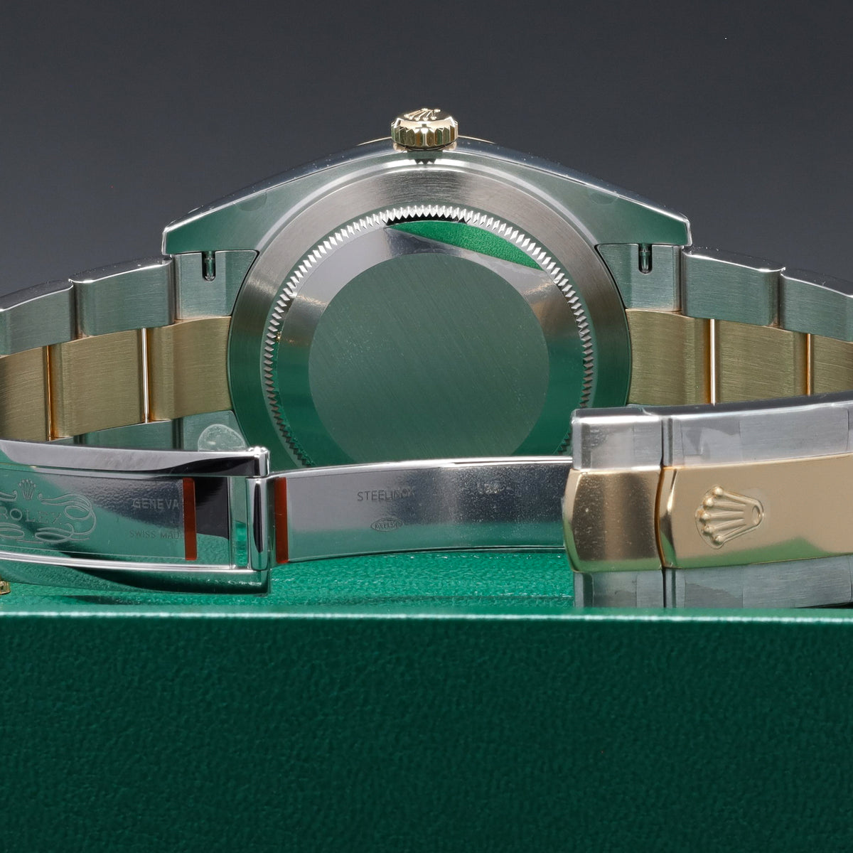 Rolex Datejust 36mm Oystersteel Champagne Dial Fluted Bezel Two Tone Oyster Bracelet 126333