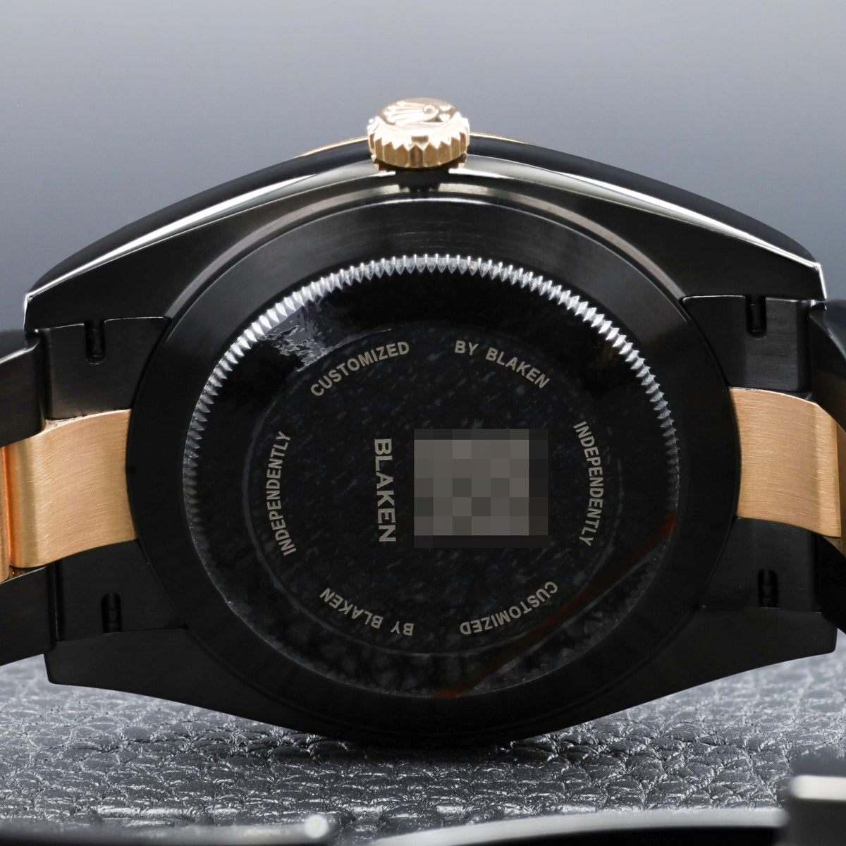 Blaken Rolex 2026 Complete 41mm Black PVD-Coated Oystersteel and 18k Yellow Gold Slate Wimbledon Dial 18k Yellow Gold Fluted Bezel Black PVD-Coated Two-Tone Bracelet 126333