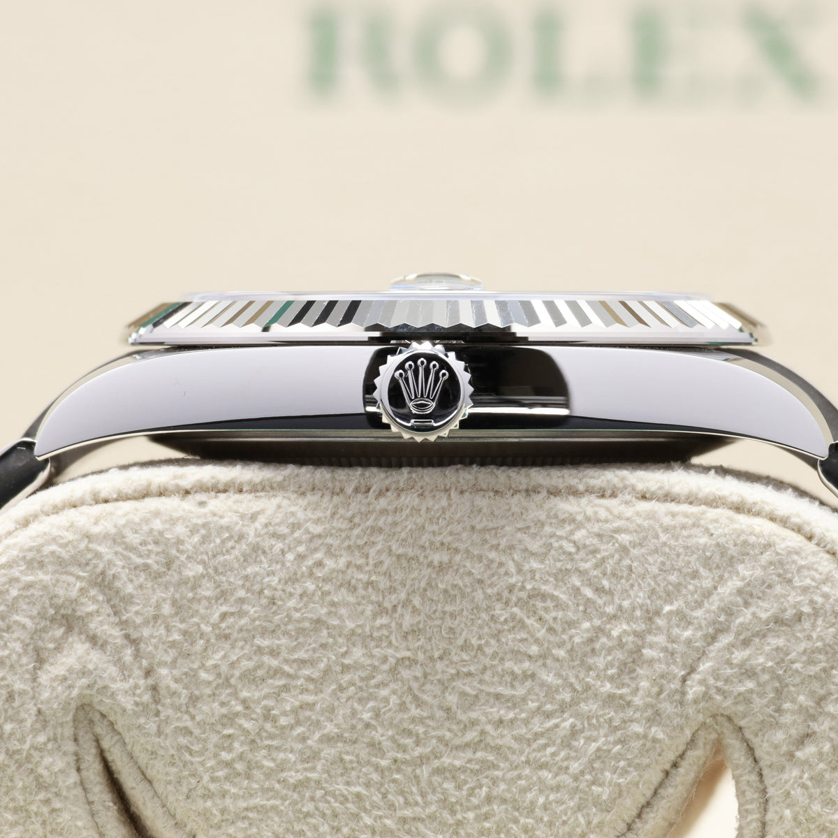 Rolex Datejust 2025 41mm Osytersteel Case Blue Roman Dial Fluted Bezel Oyster Bracelet 126334