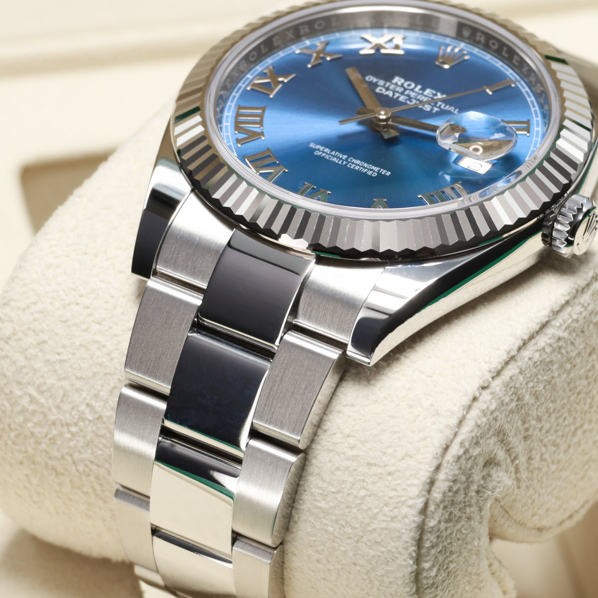 Rolex Datejust 2025 41mm Osytersteel Case Blue Roman Dial Fluted Bezel Oyster Bracelet 126334