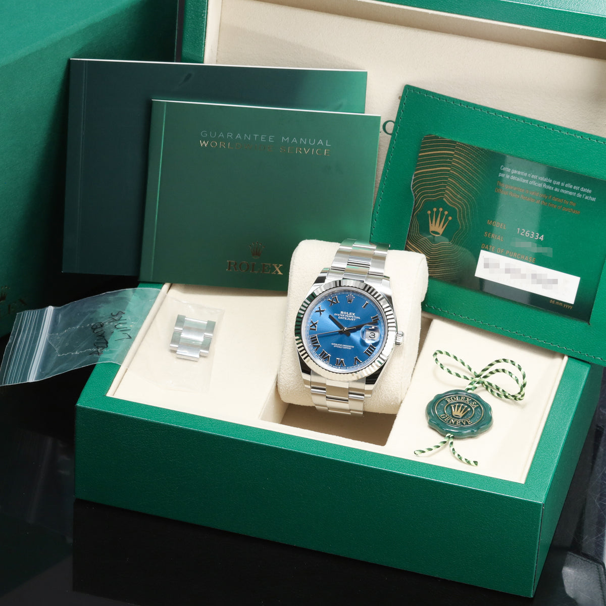 Rolex Datejust 2025 41mm Osytersteel Case Blue Roman Dial Fluted Bezel Oyster Bracelet 126334