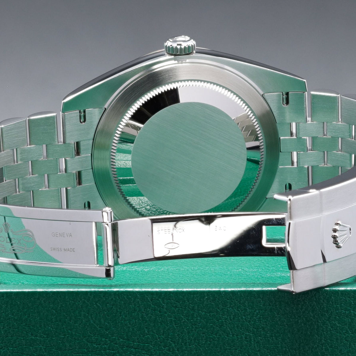 Rolex Datejust 2025 Complete 41mm Oystersteel Rhodium Dial Fluted Bezel Jubilee Bracelet 126334