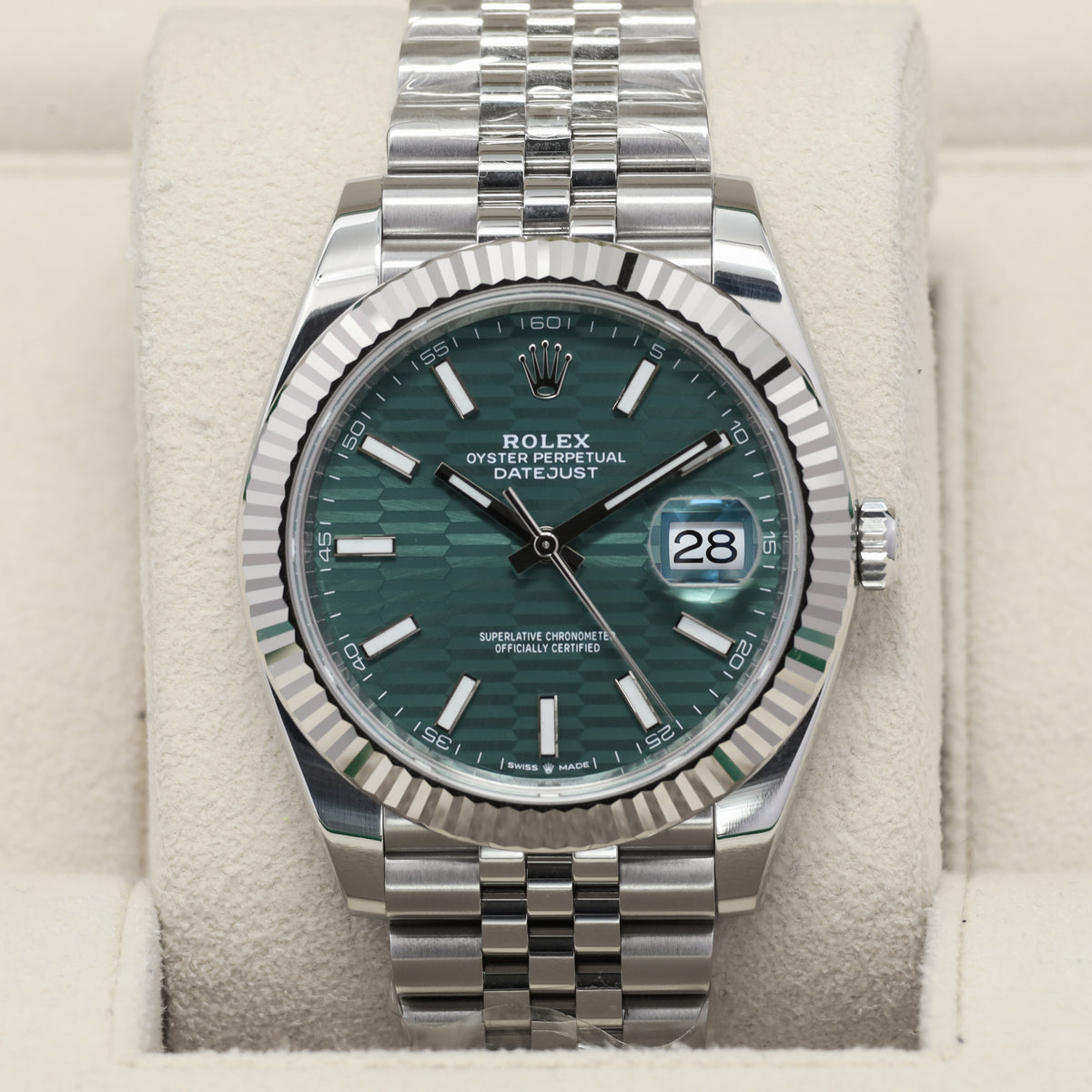 Rolex DateJust 2024 Complete 41mm Oystersteel Green Motif 18k White Gold Fluted Bezel Jubilee Bracelet 126334