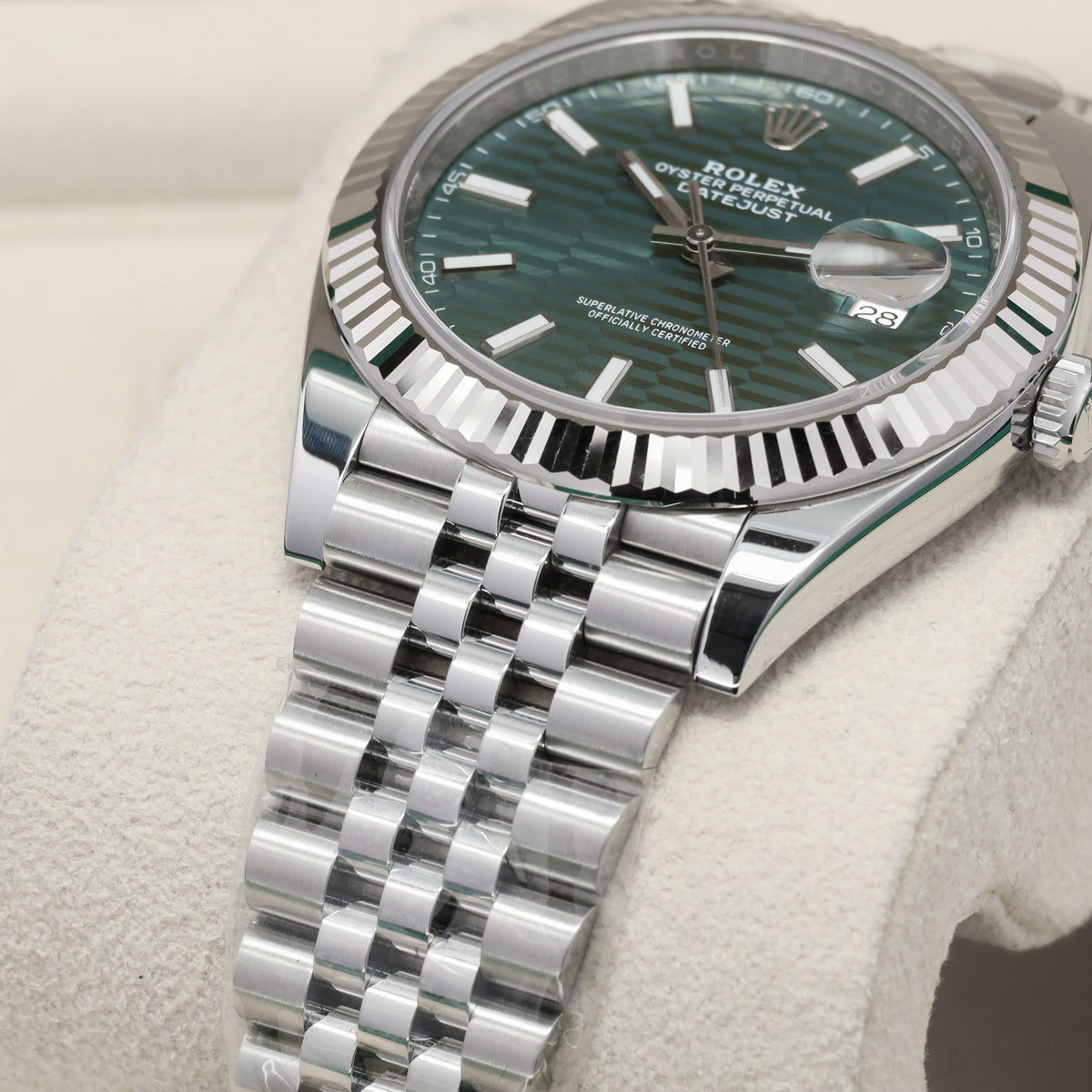 Rolex DateJust 2024 Complete 41mm Oystersteel Green Motif 18k White Gold Fluted Bezel Jubilee Bracelet 126334