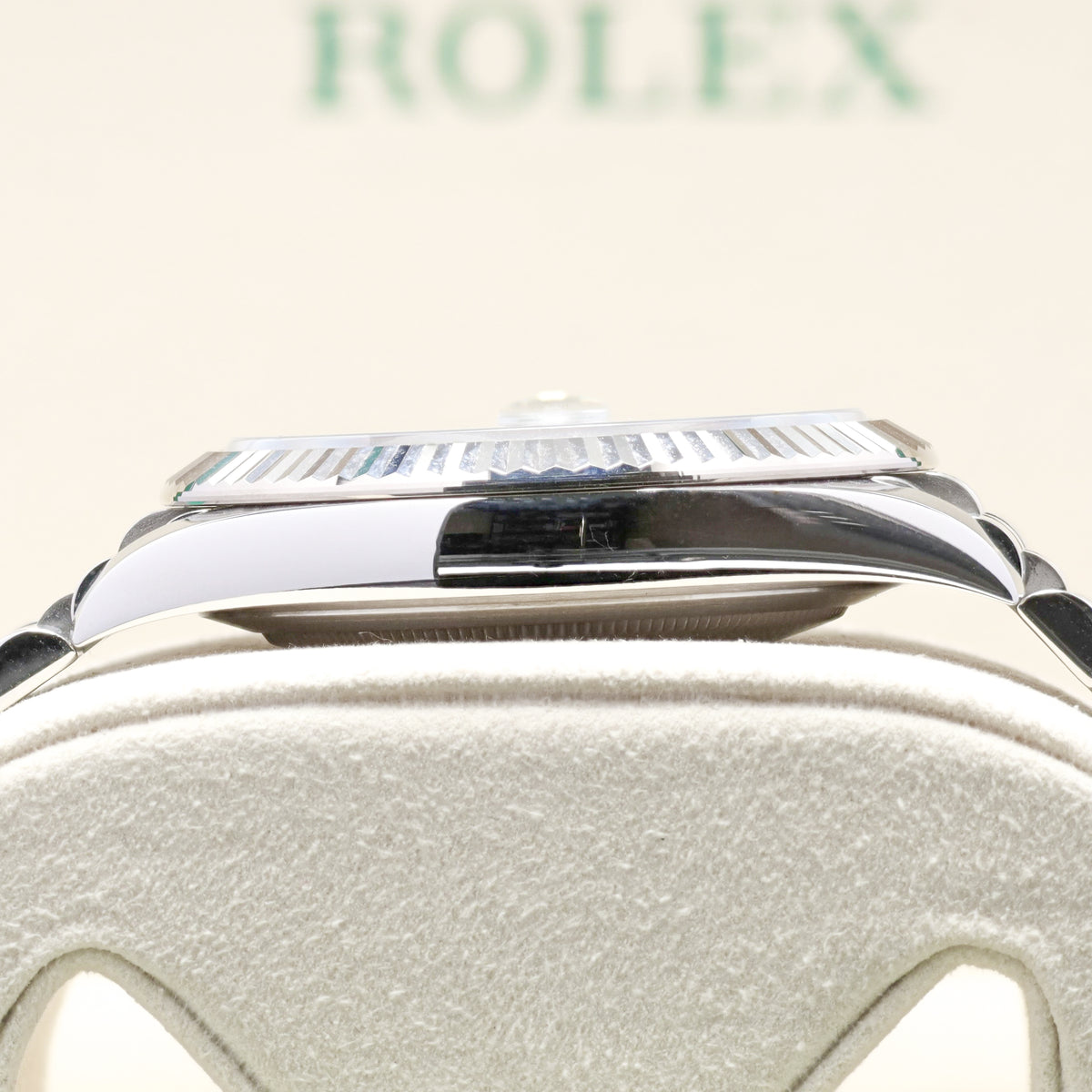 Rolex Datejust 2025 Complete 41mm Oystersteel Mint Green Dial 18k White Gold Fluted Bezel Jubilee Bracelet 126334