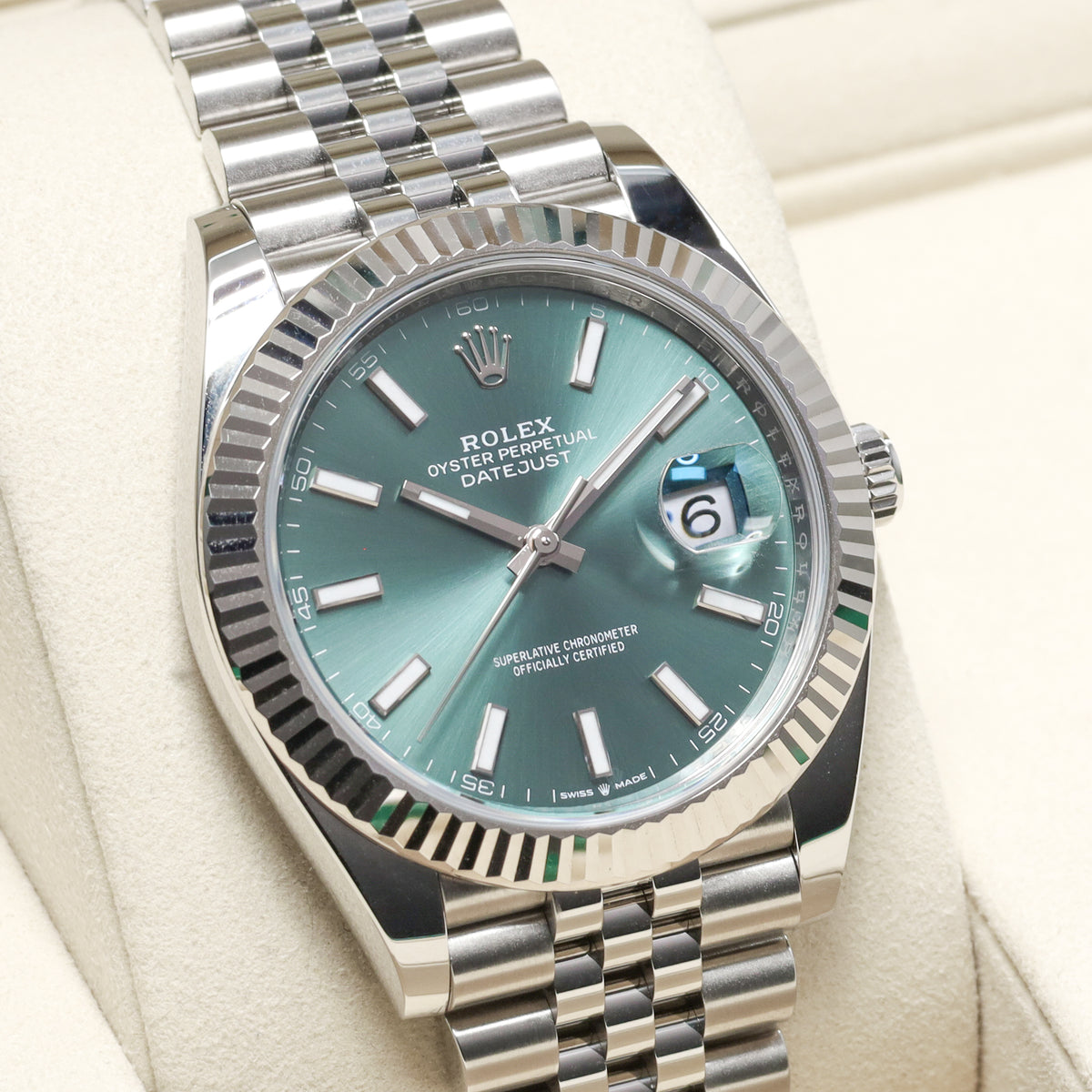 Rolex Datejust 2025 Complete 41mm Oystersteel Mint Green Dial 18k White Gold Fluted Bezel Jubilee Bracelet 126334