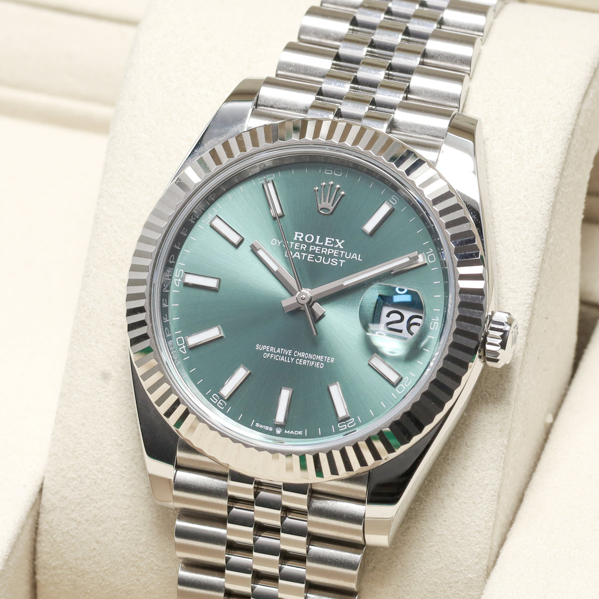 Rolex Datejust 2025 Complete 41mm Oystersteel Mint Green Dial 18k White Gold Fluted Bezel Jubilee Bracelet 126334