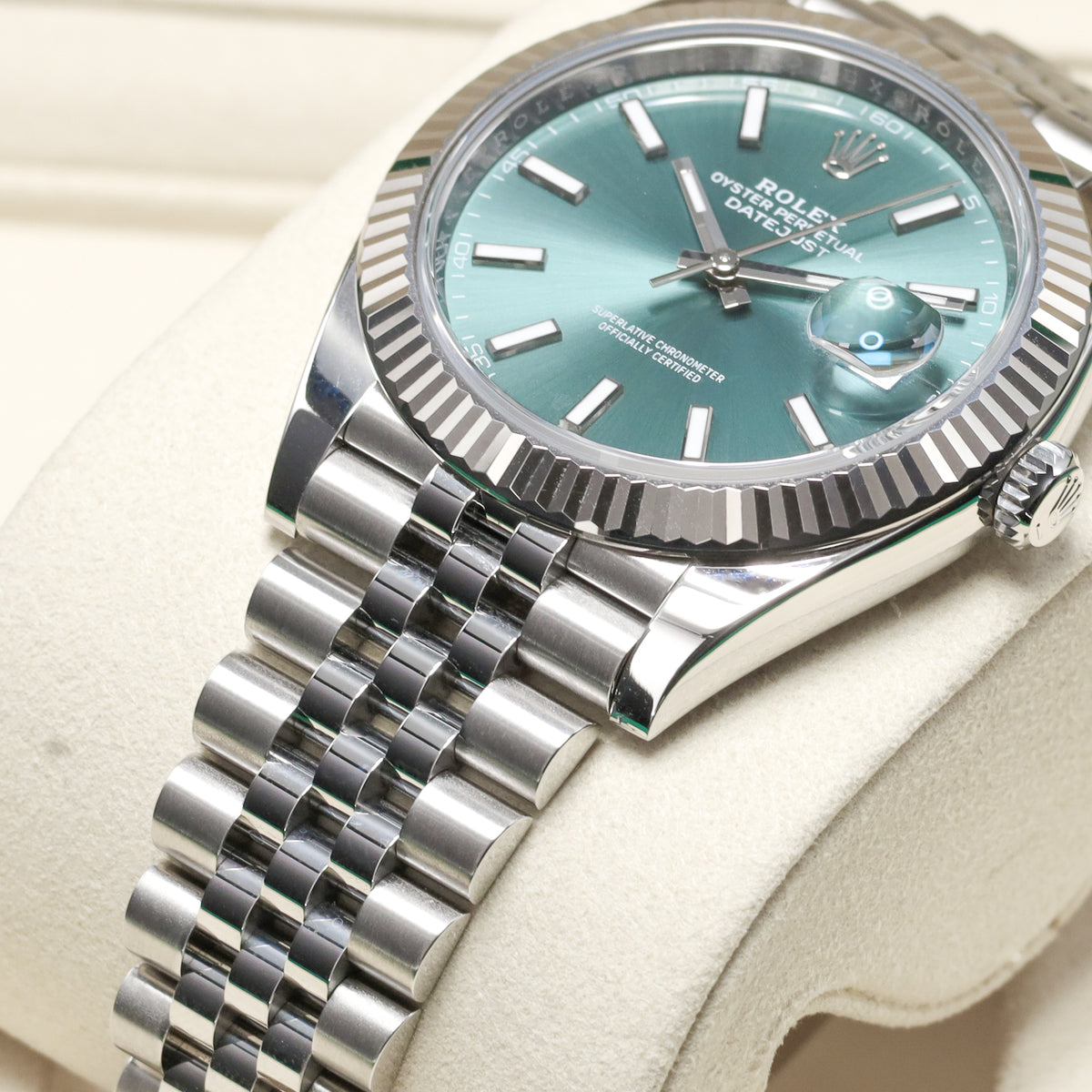 Rolex Datejust 2025 Complete 41mm Oystersteel Mint Green Dial 18k White Gold Fluted Bezel Jubilee Bracelet 126334